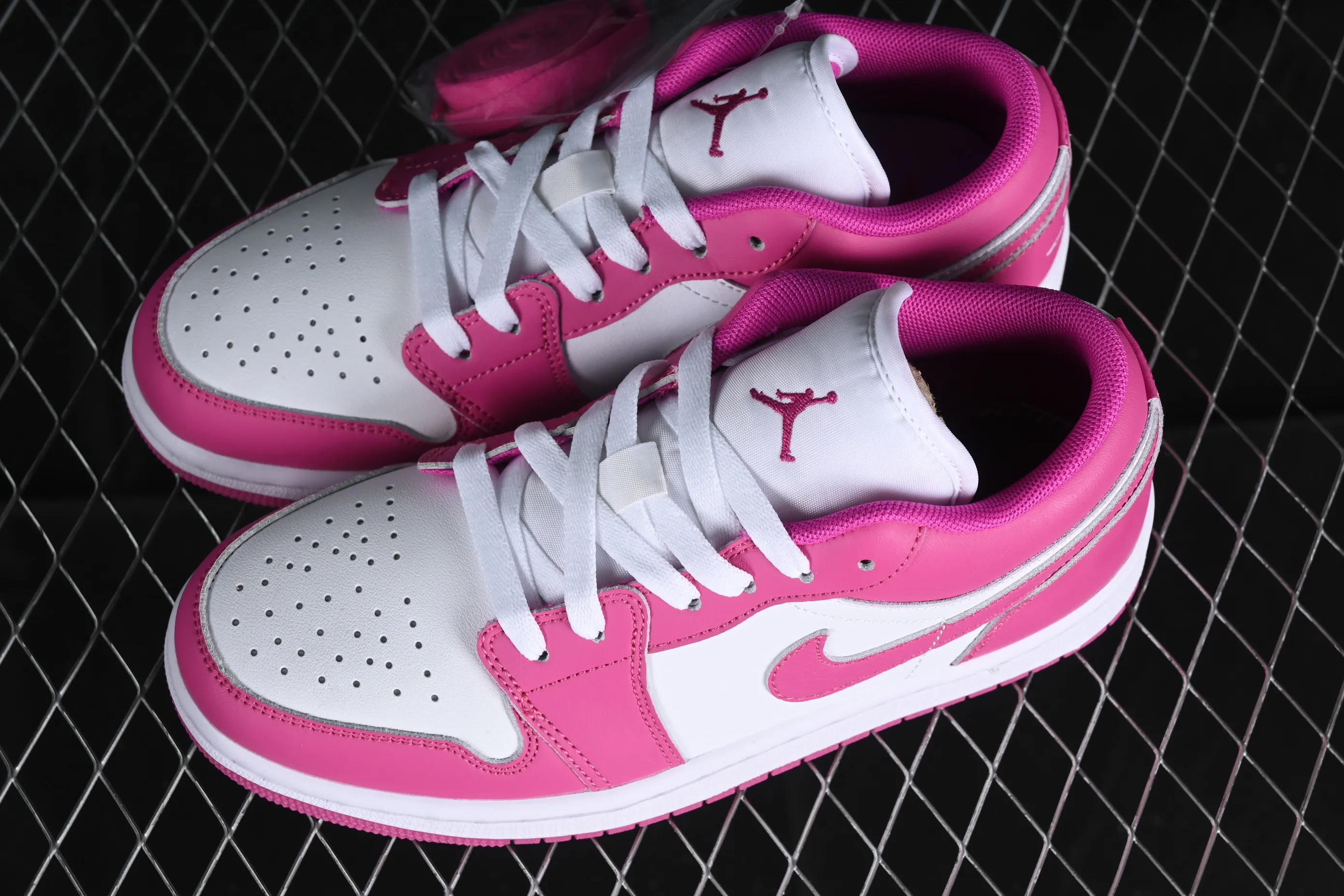 All categories Air Jordan Jordan series basketball shoes Air Jordan 1 Low Air Jordan 1 Low AJ1 Joe 1 rose red low-top cultural and leisure sports sneakers FV8486-600